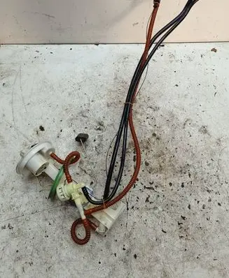 BMW X6 E71 Fuel level sensor 7181082
