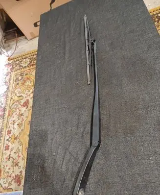 BMW 5 F10 F11 Front wiper blade arm 7203157