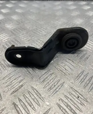 Opel Antara Radiator mount bracket