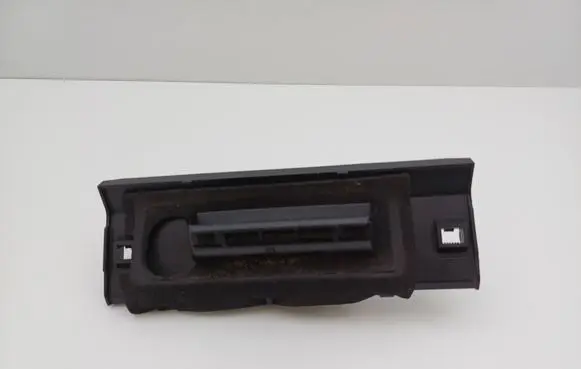 Peugeot 206 Tailgate/trunk/boot exterior handle N0501499