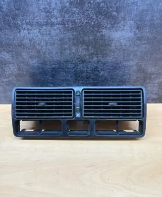 Volkswagen Golf IV Dash center air vent grill 1J0819736C 1J0819728C