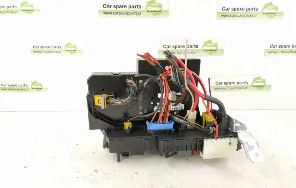 Mercedes-Benz C W204 Fuse box set DALISID3603 2049005003 2049065602