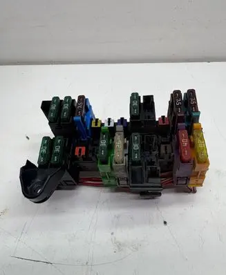 Mercedes-Benz C W203 Fuse module 2035400050 08200500 10400579501