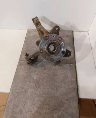 Renault Kangoo II Front wheel hub