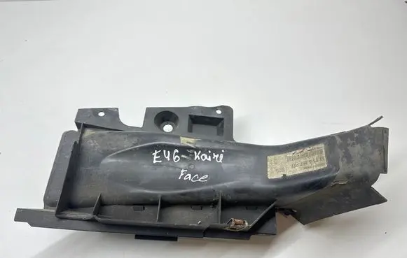 BMW 3 E46 Brake cooling air channel/duct 8197927