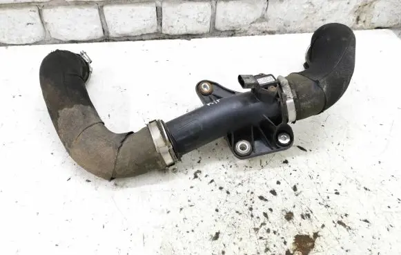 Audi A4 S4 B8 8K Intercooler hose/pipe 8K0145673E PA6GF30