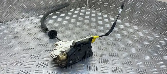 Audi A5 8T 8F Front door lock