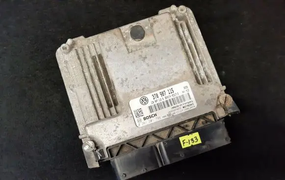 Skoda Superb B6 (3T) Engine control unit/module 3T0907115