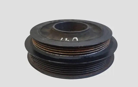 Mercedes-Benz C W204 Crankshaft pulley