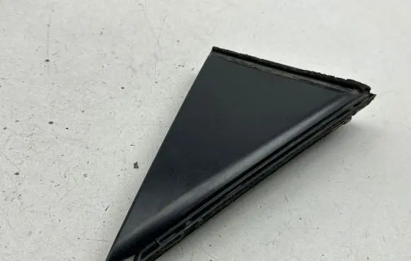 Toyota Auris E180 Rear door glass trim molding 6748702070