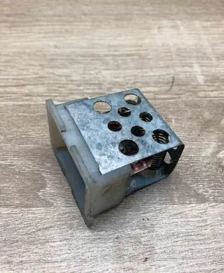Mercedes-Benz A W168 Heater blower motor/fan resistor A1688200297 5399046180