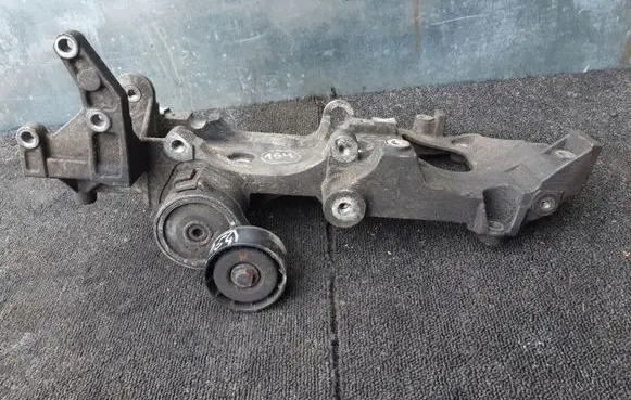 Generator/alternator bracket
