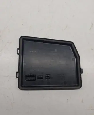 Toyota Highlander XU70 Fuse box cover T0Y0TA PPTD20 UBA1