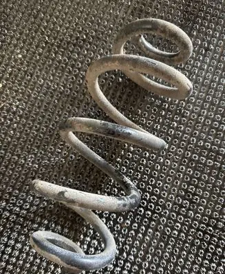 Nissan X-Trail T32 Rear coil spring 