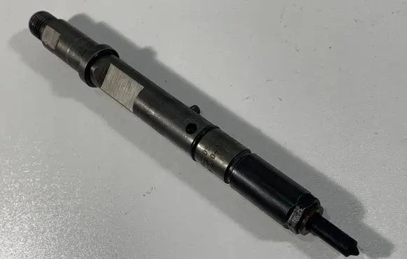 Audi A6 S6 C5 4B Fuel injector 059130201A 0432133825