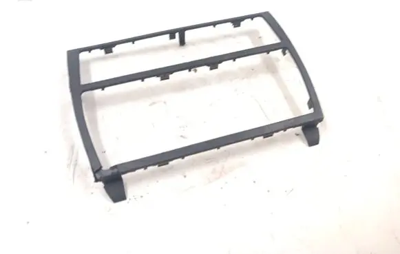 Radio/GPS head unit trim