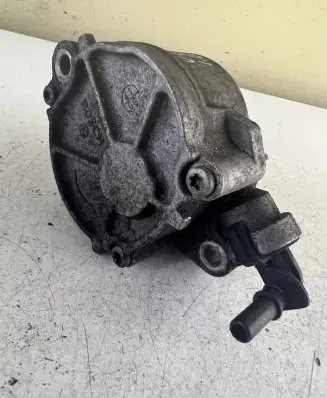 Volvo V50 Vacuum pump