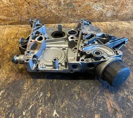Mercedes-Benz C W203 Timing chain cover R61101511028