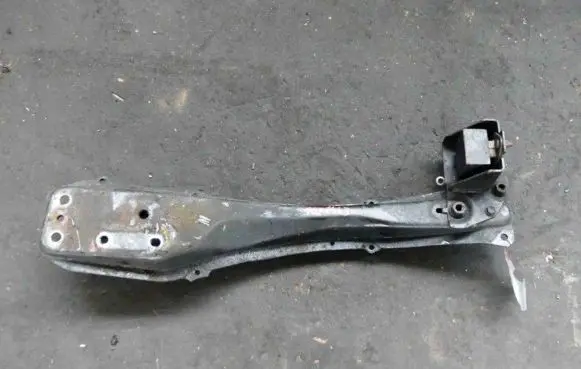 Toyota Avensis T250 Front axle beam IMPRK1021443