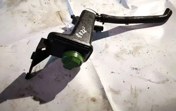 Skoda Superb B5 (3U) Power steering fluid tank/reservoir 3b0422371