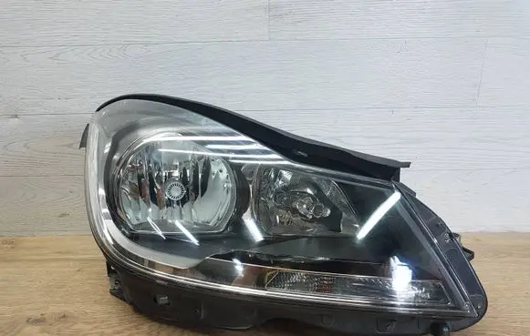 Mercedes-Benz C W204 Headlight/headlamp A2048209659