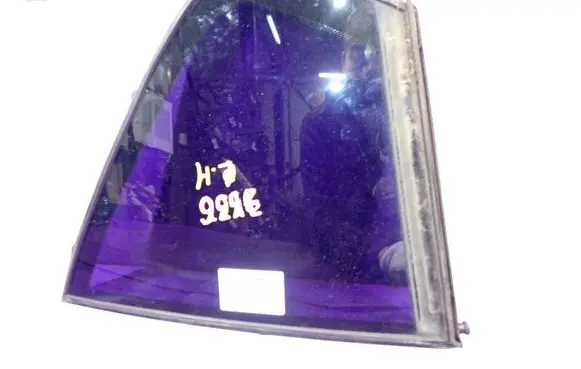 BMW 7 E38 Front door window glass four-door 
