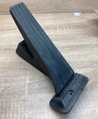 BMW 3 E90 E91 Accelerator throttle pedal 6789999 25916010 WithPlug