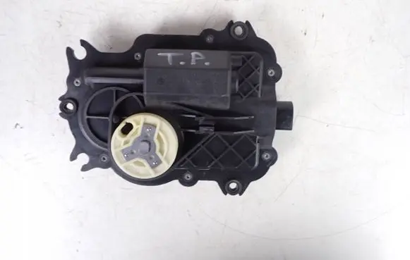 Audi A8 S8 D3 4E Rear door soft close latching motor 4E0837059