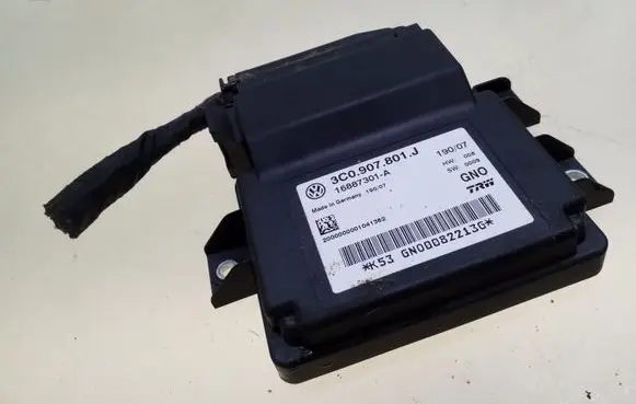 Volkswagen PASSAT B6 Hand brake control module 3C0907801J