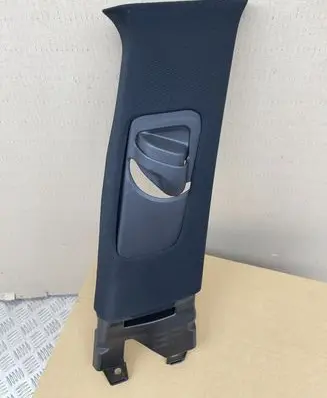 Toyota RAV 4 (XA40) (C) pillar trim 7302333030 7325533020