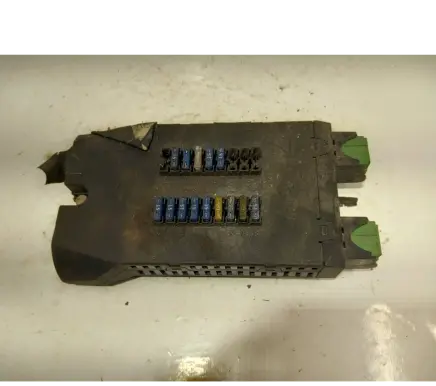 Mercedes-Benz Vito Viano W638 Fuse box set 0005400650 08501002