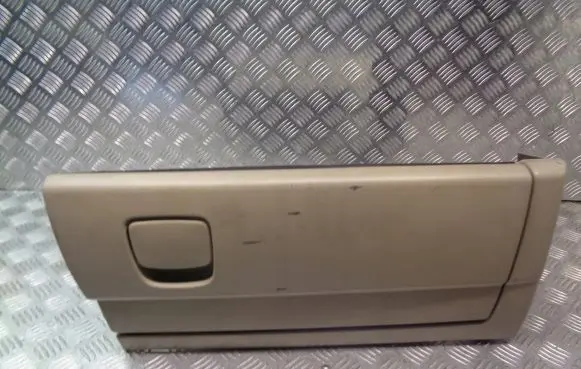 Fiat Croma Glove box