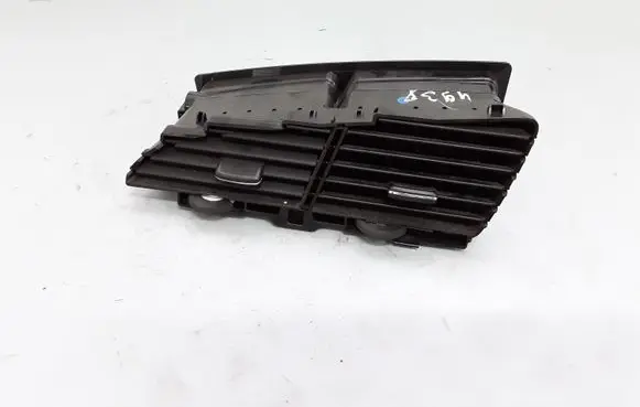 Peugeot 5008 Dash center air vent grill 14112