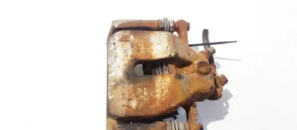 Suzuki SX4 Front brake caliper