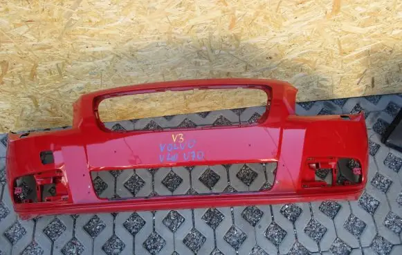 Volvo V70 Front bumper 30678623