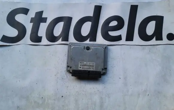 Opel Zafira A Engine control unit/module 24417169 0281010268