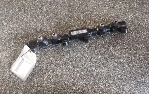 Ford Mondeo Mk III Fuel main line pipe 2S7Q9D280AD