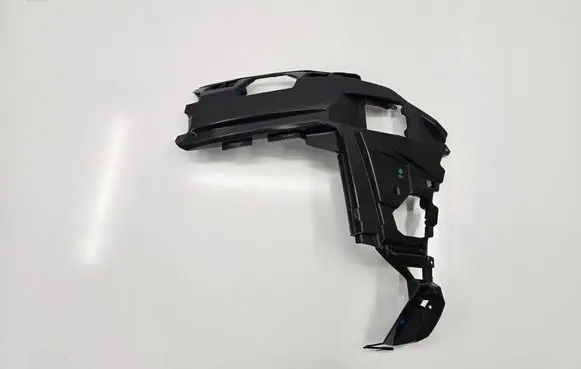 Audi Q7 4M Front bumper mounting bracket 4M0807095G