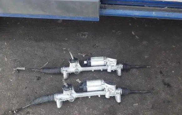 Alfa Romeo Giulietta Steering rack 7805501437 0196B00144