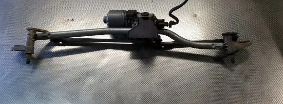 Audi A4 S4 B6 8E 8H Front wiper linkage and motor