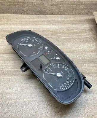 Renault Laguna II Speedometer (instrument cluster) 8200263358