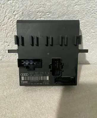 Audi A8 S8 D3 4E Comfort/convenience module 4E0907279S 00007898C2