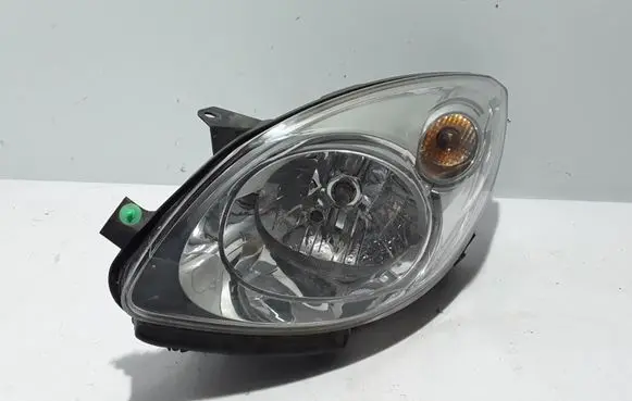 Renault Twingo II Headlight/headlamp 8200629471