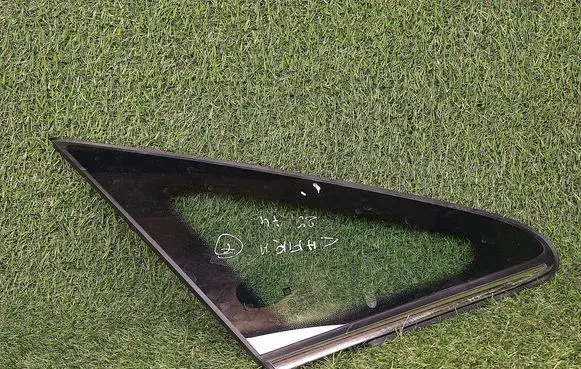 Opel Zafira B Front triangle window/glass 13123923 43R007951