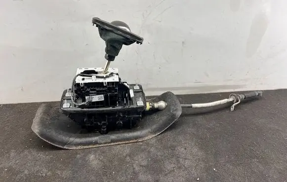 Audi A4 S4 B8 8K Gear shifter/selector 8K2713041AL 10001242501 092013021089