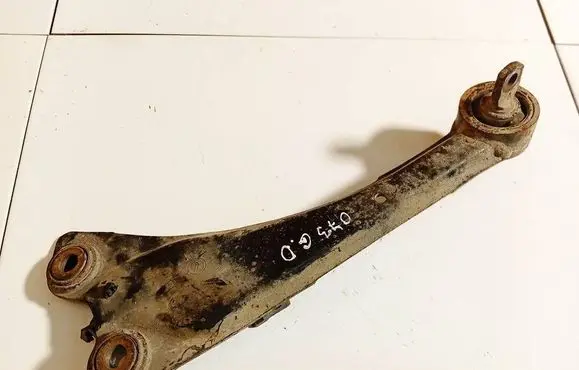 Toyota Avensis T270 Rear upper control arm/wishbone 