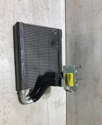 Air conditioning (A/C) expansion valve