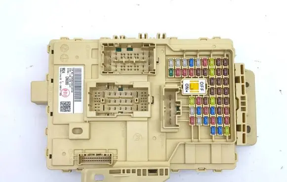 Hyundai Kona I Fuse module 91950CM280 CM2802005120739 1320512108
