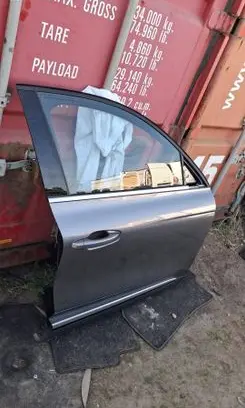 Renault Arkana Front door