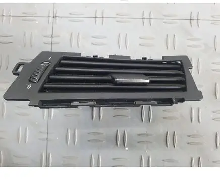 BMW 5 E60 E61 Dashboard side air vent grill/cover trim 5113001 14121810 64226910732